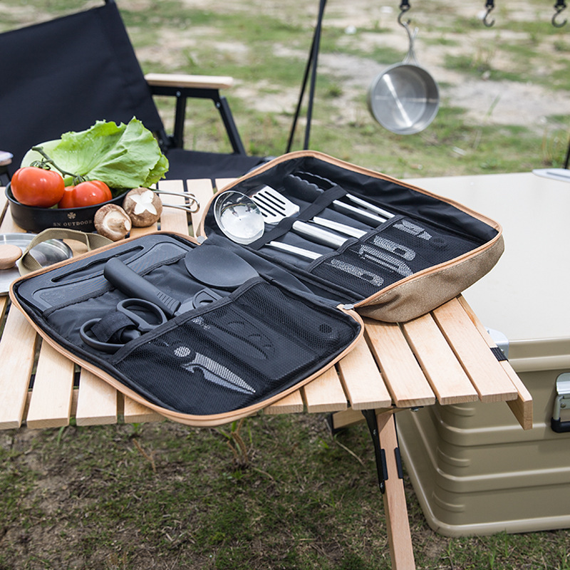 Set da Cucina da Campeggio 8 P - Camping Cooking Hardware recensione e prezzo