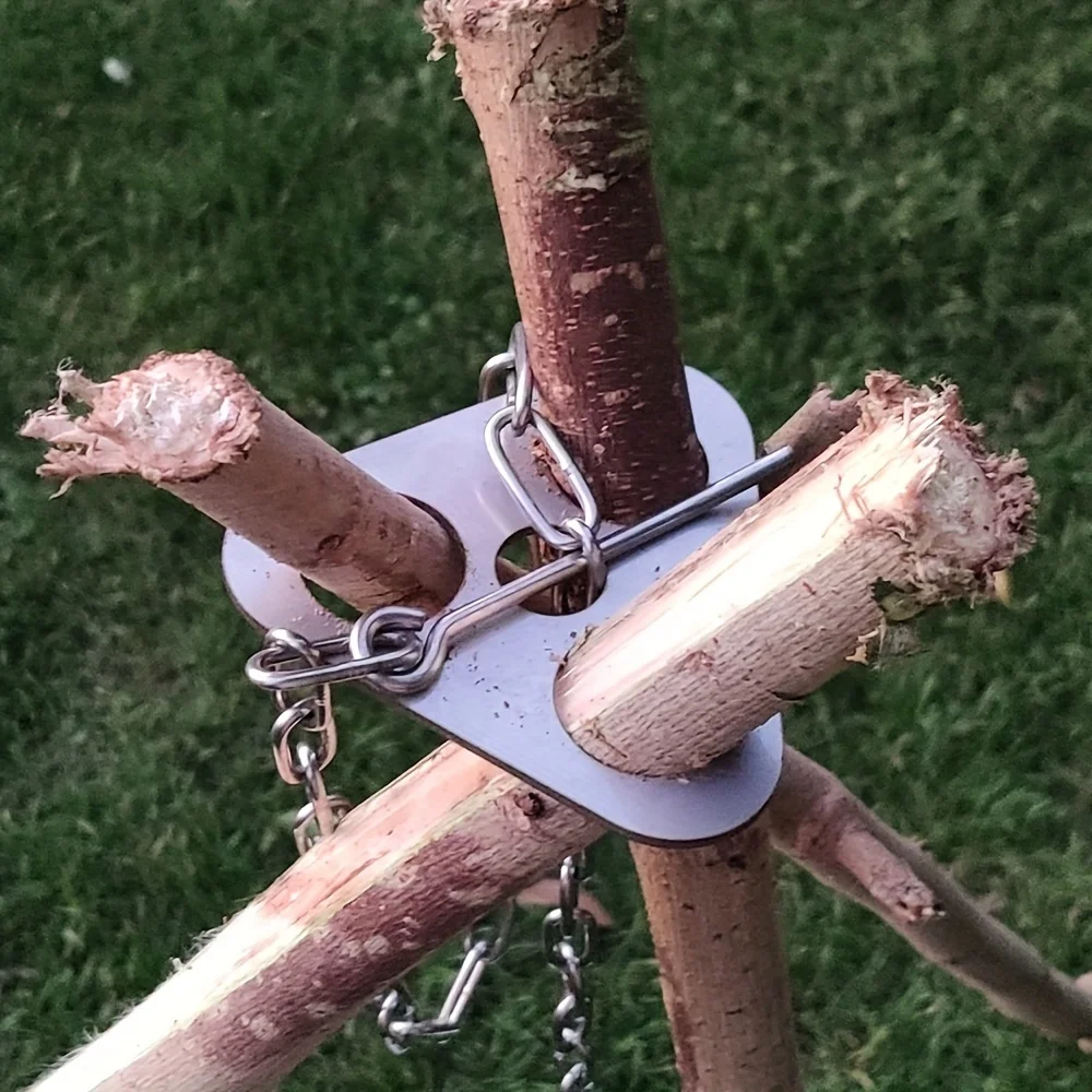Treppiede da Campeggio in Acci - Camping Cooking Hardware recensione e prezzo